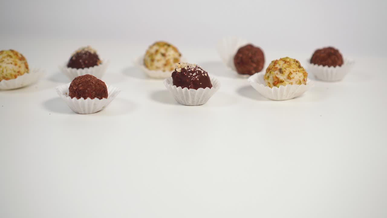 dulces caseros hechos de alimentos ecológicos sin azúcar para el desayuno en una dieta