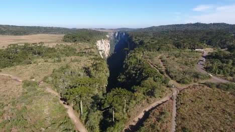 Wonderful-canyon-in-aerial-scene