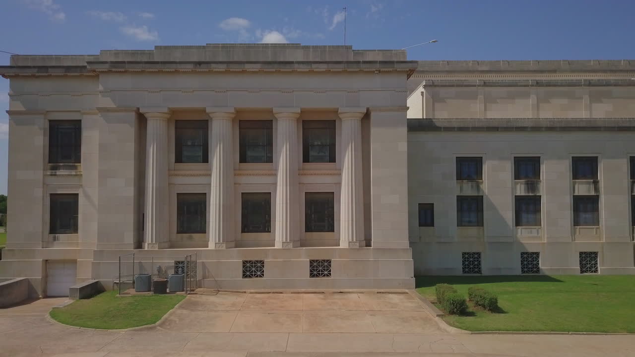 확대 및 축소 기능이 있는 백궁의 공중 촬영