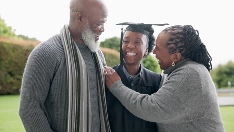 Graduation,-family-or-happy