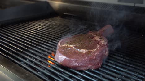 Wir-Haben-Nur-Das-Rindersteak-Zum-Kochen-Gebracht