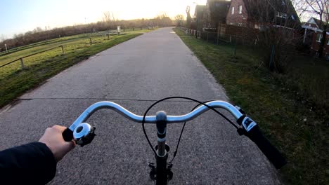 andar en bicicleta