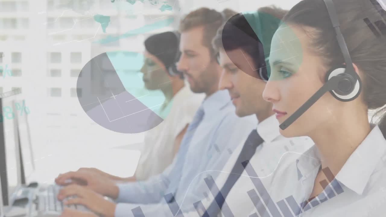 animación de estadísticas y procesamiento de datos sobre una mujer de negocios con auriculares de teléfono