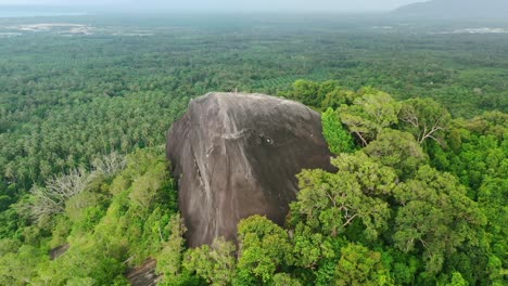 Antenne-Von-Touristen-Auf-Batu-King