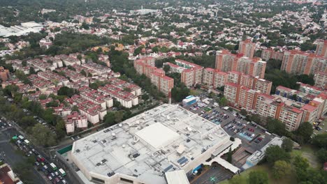 Housing-complexes-in-the-south-of-Mexico-City,-Coyoacan