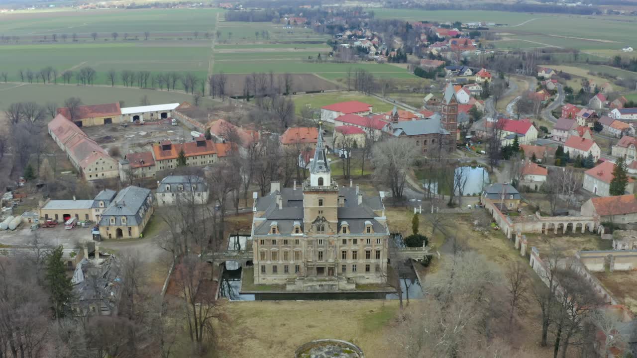 수세기의 역사와 건축적 웅장함