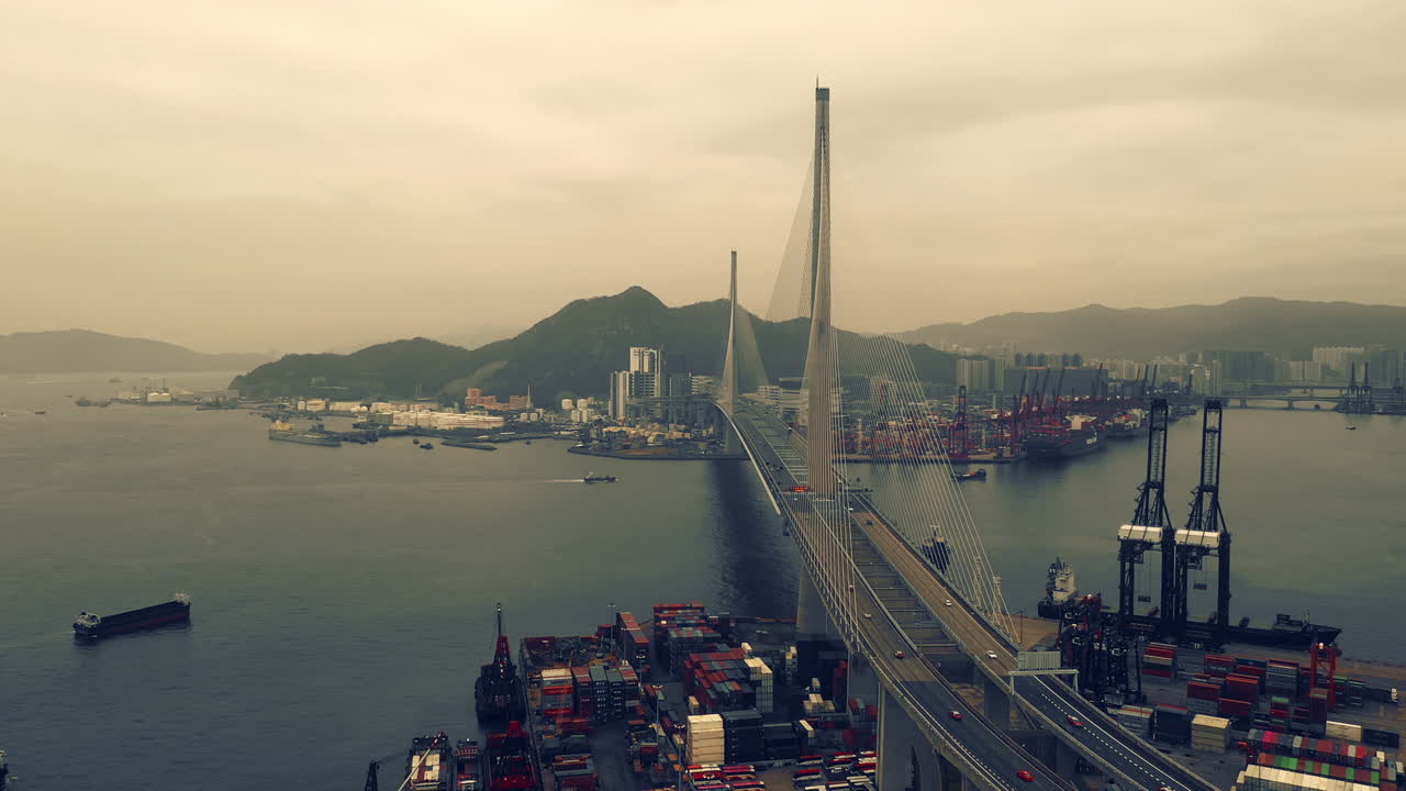 imágenes de drones de 4k de una ciudad a lo largo de la costa