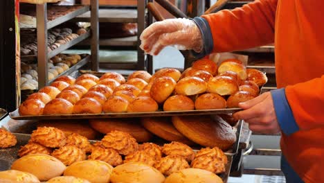 Bio-Brot-Auf-Dem-Bauernmarkt-In-Istanbul