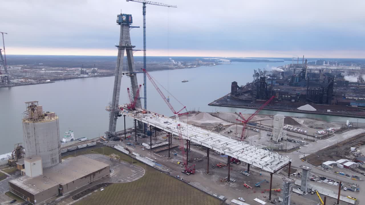 строительная площадка международного моста горди хоу, вид с дрона