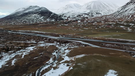 Tierras-Altas-De-Islandia-En-Otoño