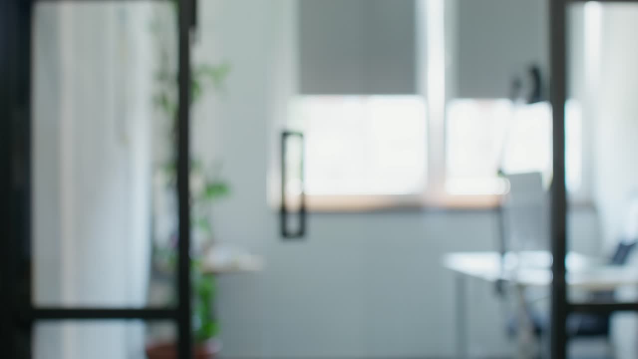 사무실에서 비즈니스 손잡이