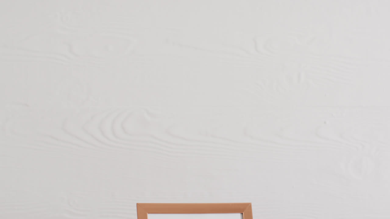 ⁇  배경 과  ⁇  벽 에 복사 공간 이 있는 나무 프레임