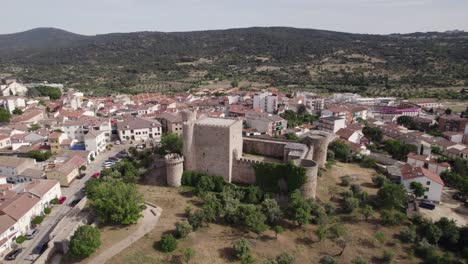 Aerial: San Marti n de Valdeiglesias&#039; Castillo de la Coracera, historic spanish castle