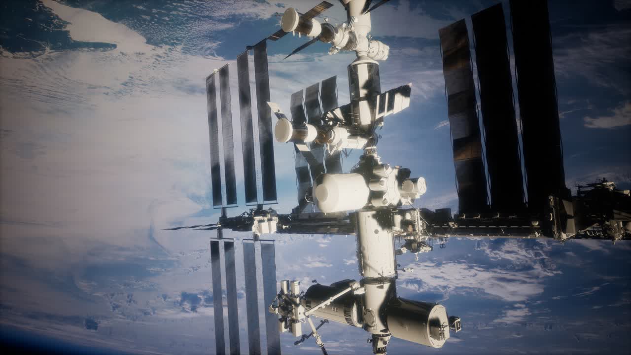 Una vista della Terra e un'astronave. La ISS orbita attorno alla Terra