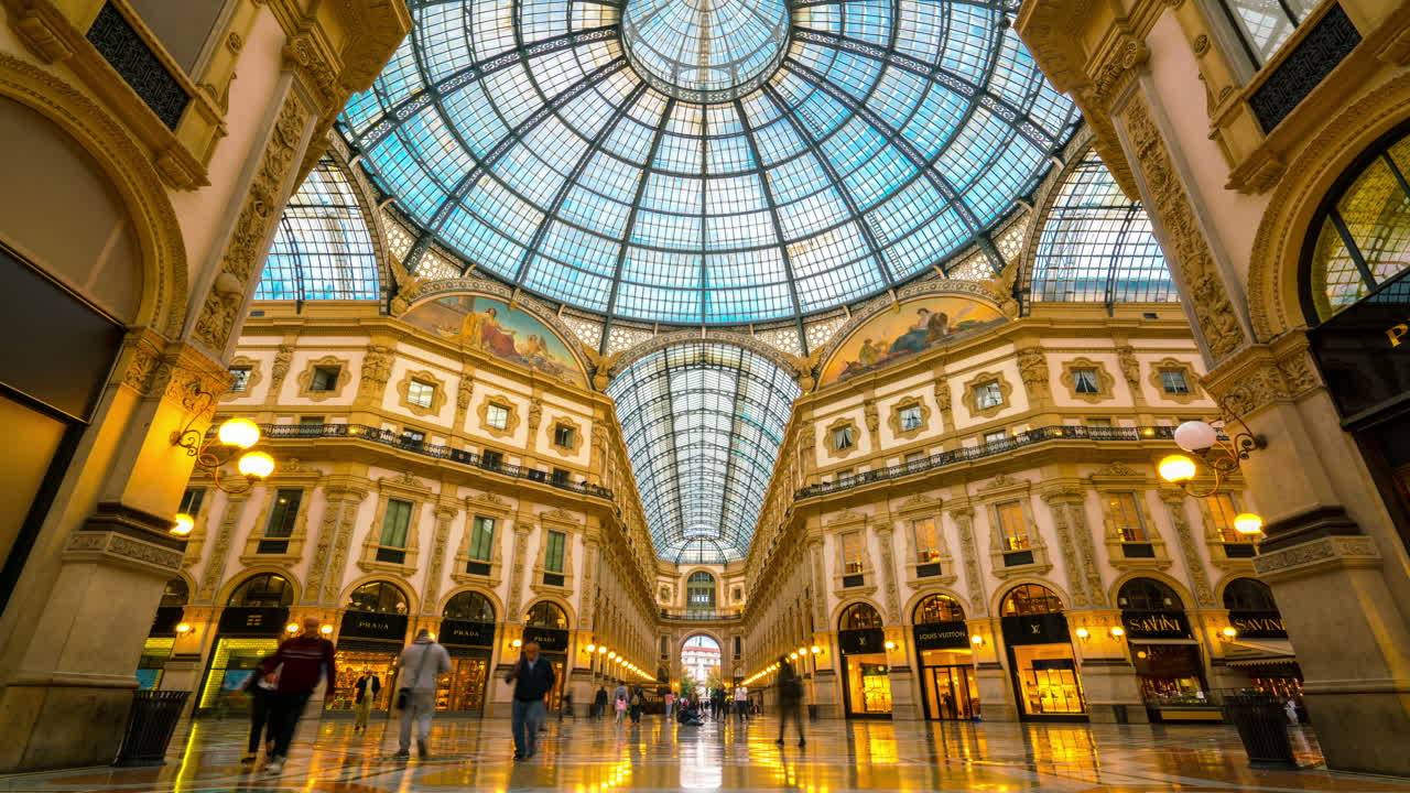밀라노의 갤러리아 비토리오 에마누엘레 2 (galleria vittorio emanuele ii)