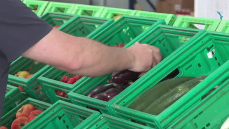 productos frescos en un mercado de comestibles