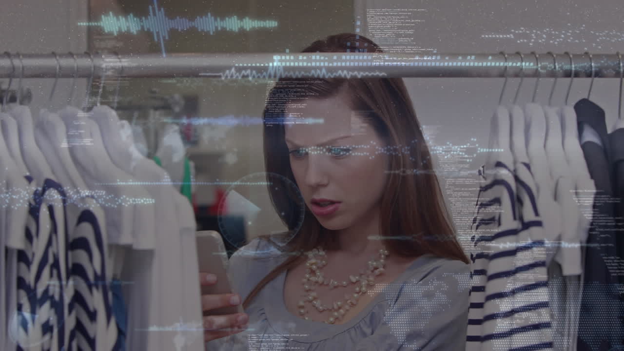상점에서 매달린 옷을 보면서 스마트폰을 사용하는 여성에 대한 데이터 처리 애니메이션