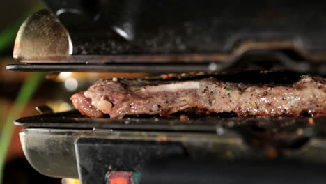 carne en la barbacoa