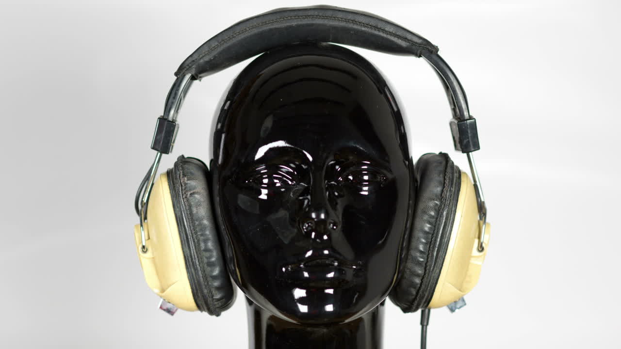 auriculares negros 00