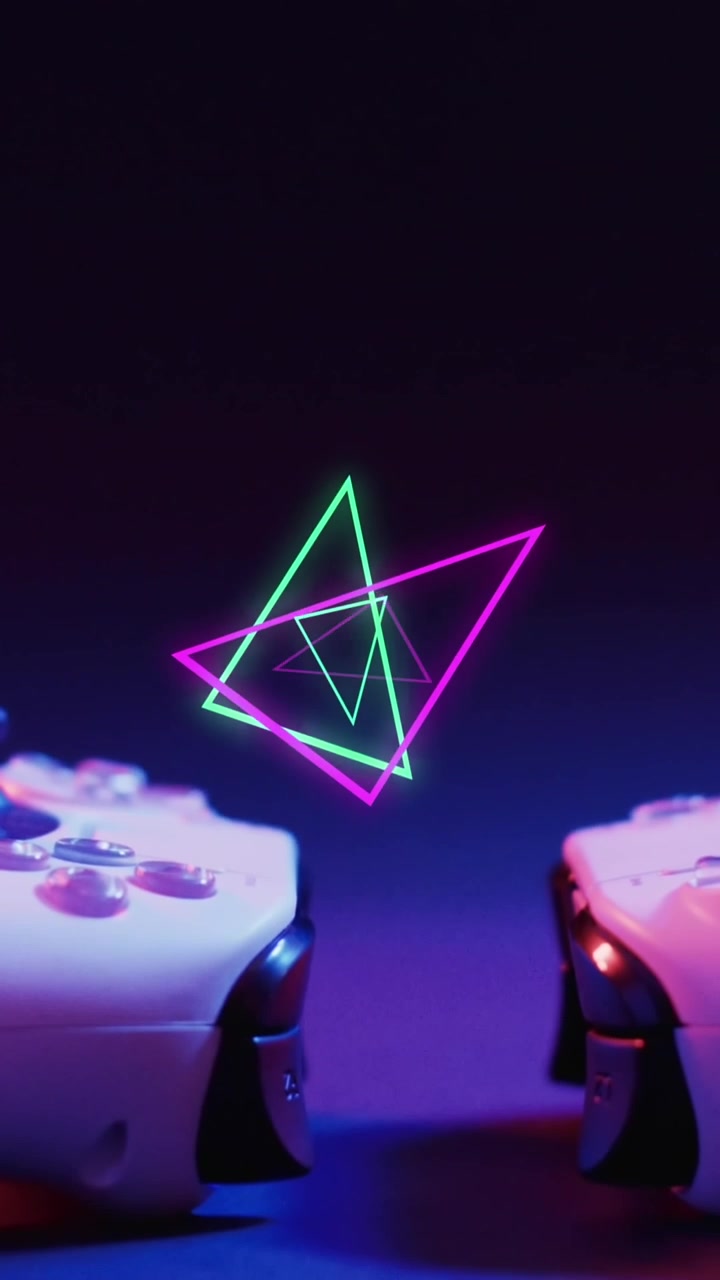 Animazione di triangoli al neon su controller per videogiochi