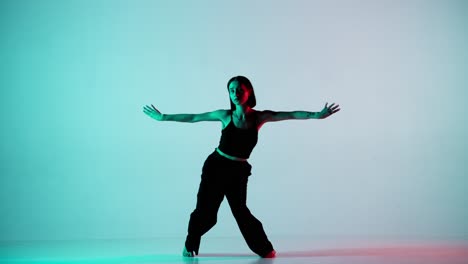 spectacle de danse contemporaine au néon