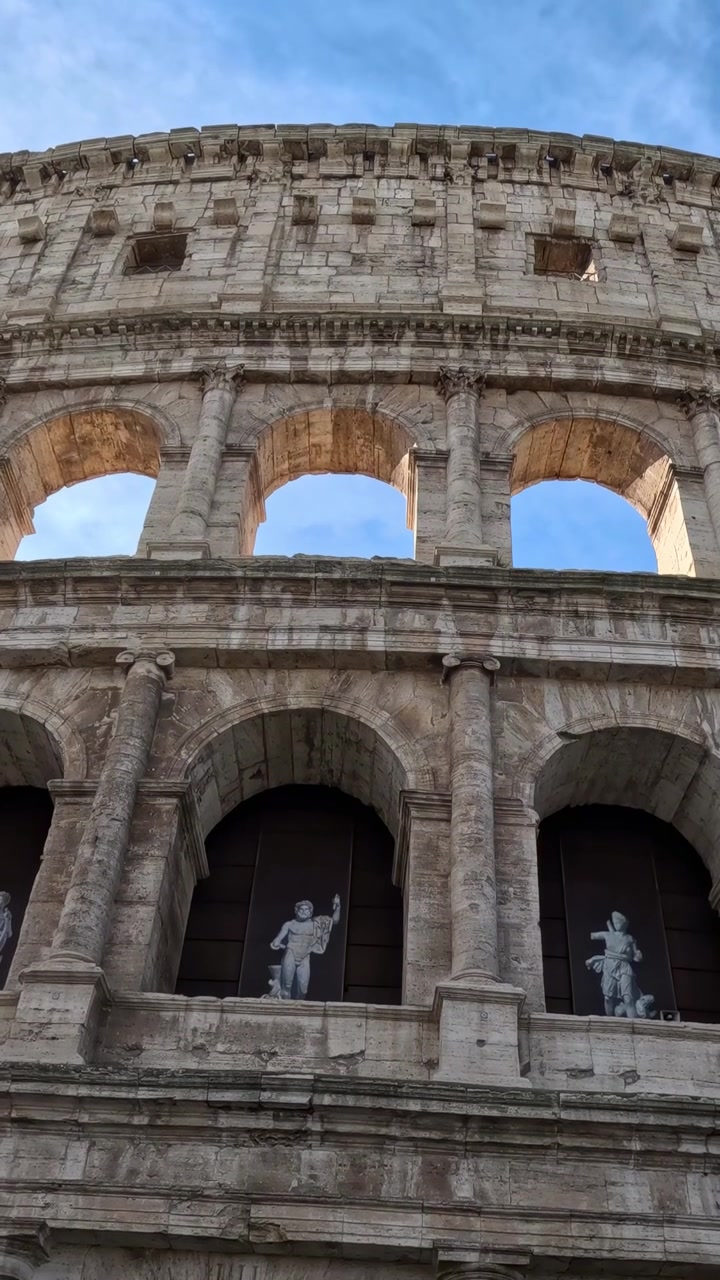 Un'esplorazione dettagliata dell'architettura del Colosseo