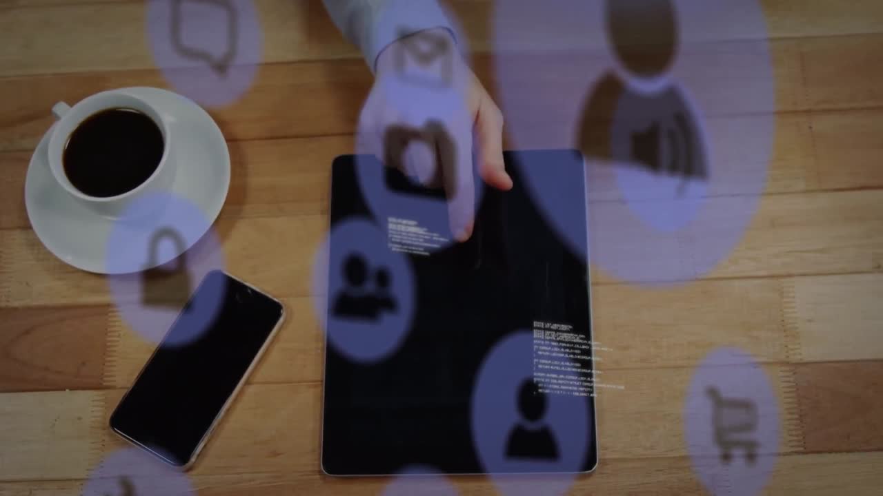 animación de iconos digitales en línea sobre mujer caucásica con teléfono inteligente y tableta