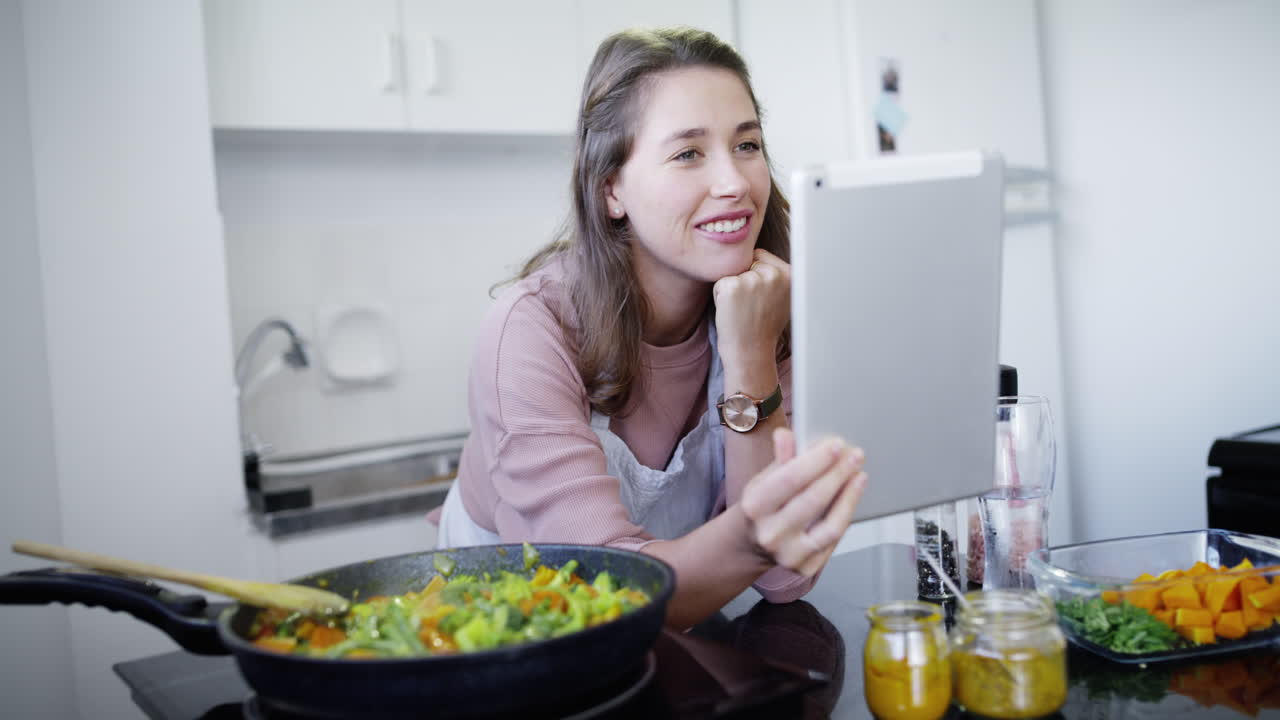 ojalá estuvieras aquí para compartir esta comida.