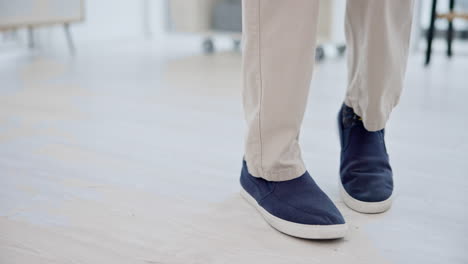 baile, primer plano y zapatos para la celebración
