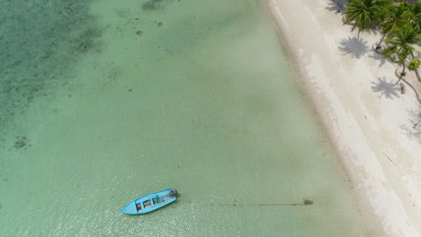 Blick-Auf-Den-Tropischen-Strand