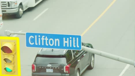 Street-sign-of-popular-tourist-attraction-Clifton-Hill-in-Niagara-Falls,-Ontario