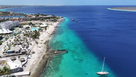 Bonaire-Skyline-At-Kralendijk-In-Bonaire-Netherlands-Antilles