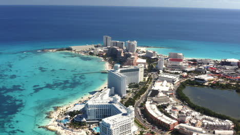 Lebe-Den-Traum-Im-Tropischen-Hotel-Resort-Paradies-Im-Karibischen-Cancun