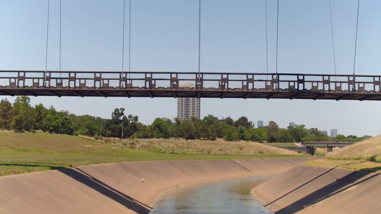 휴스턴, 텍사스에 있는 버팔로 바이유의 공중