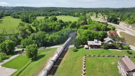 Tren-En-El-Río-Blanco-En-Arkansas