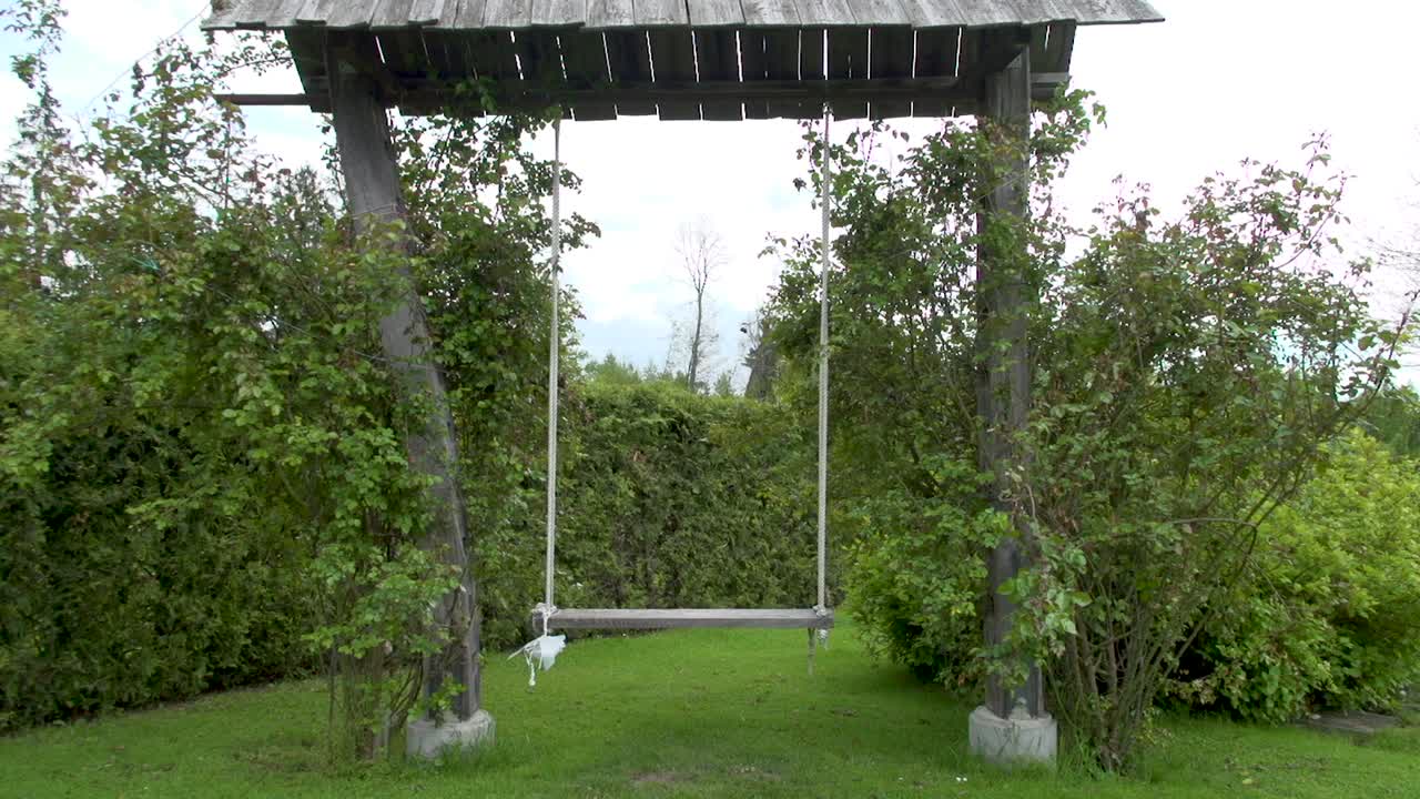 lugar de balanceo de cuerda para parejas casadas