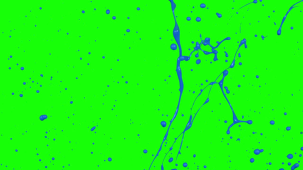 녹색 화면 배경에서 고립 된 느린 동작으로 왼쪽에서 파란색 페인트 스프래싱 4k