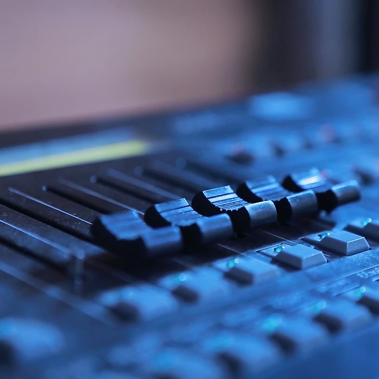 manijas de control remoto de audio