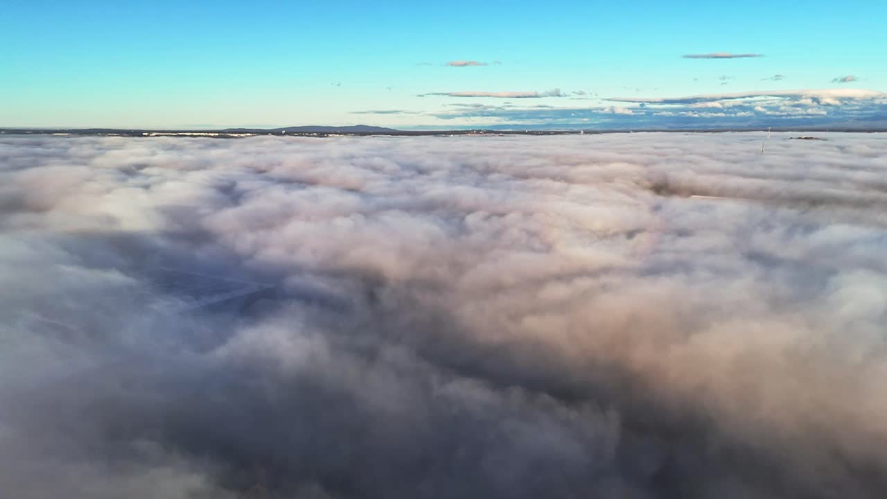 una vista aérea de las nubes sobre carolina del sur.