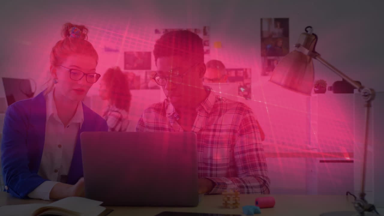 사무실에서 노트북을 사용하는 다양한 비즈니스 사람들에 대한 이소 전기 라인의 애니메이션