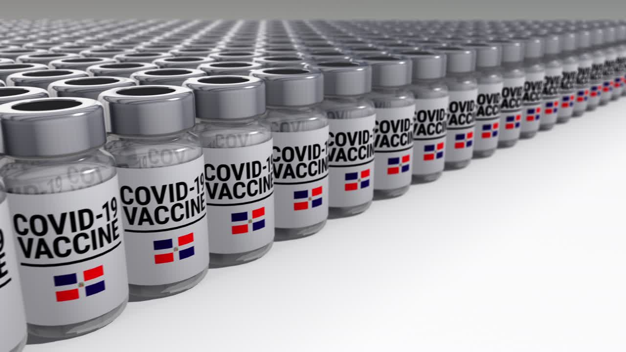 botellas de vacuna contra el covid-19 república dominicana