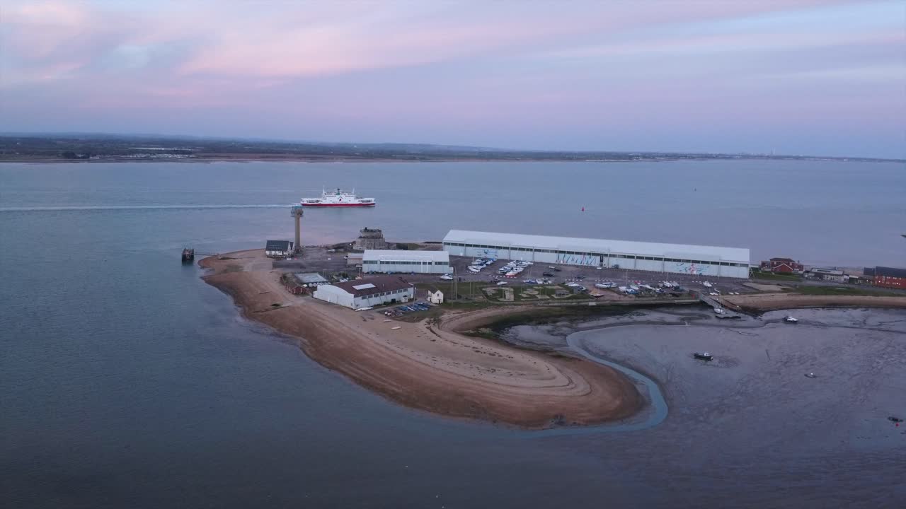 calshot spit 페리 클립 1