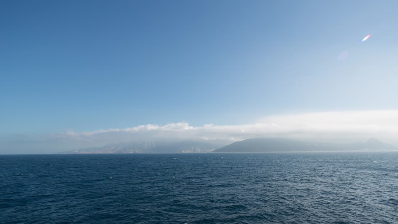 바다에서 지브롤터 00