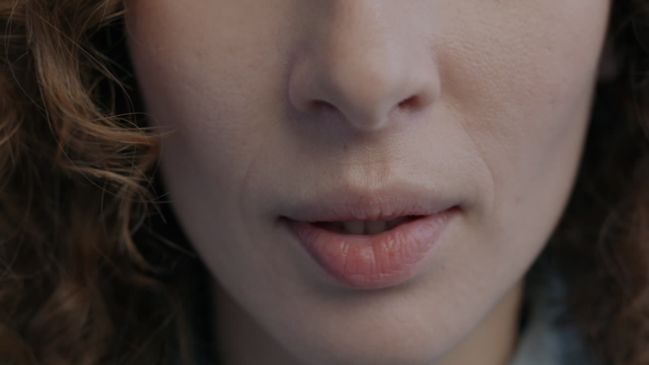 primer plano de la cara de una mujer