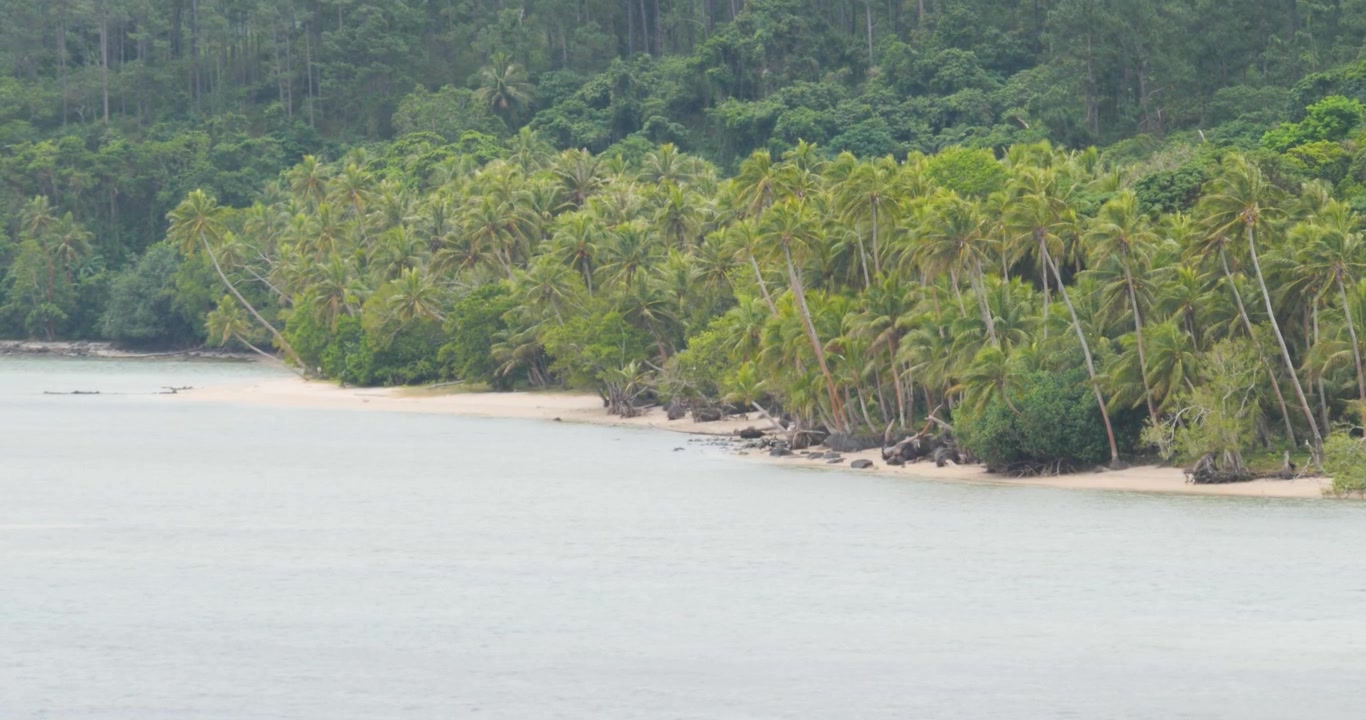 Aneityum, Vanuatun eteläisin saari, Mystery Islandin naapurissa.