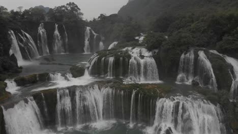 famous ban gioc or detian waterfall is a collective name for two waterfalls in border cao bang, vietnam