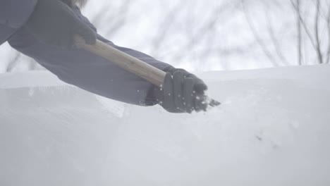 tallado en hielo en progreso