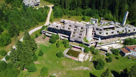 Hotel-Igman---Abandoned-Venue-Of-1984-Olympic-In-Sarajevo,-Bosnia-and-Herzegovina