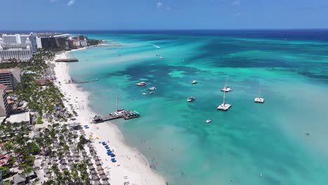 Palm-Beach-At-Oranjestad-In-Caribbean-Netherlands-Aruba