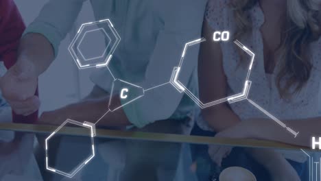 animación de la fórmula química y el procesamiento de datos en parejas diversas utilizando una computadora portátil